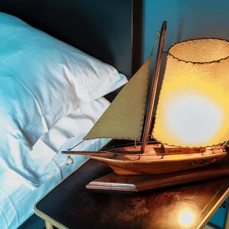 Glamour - By Myhomeincomo Lägenhet