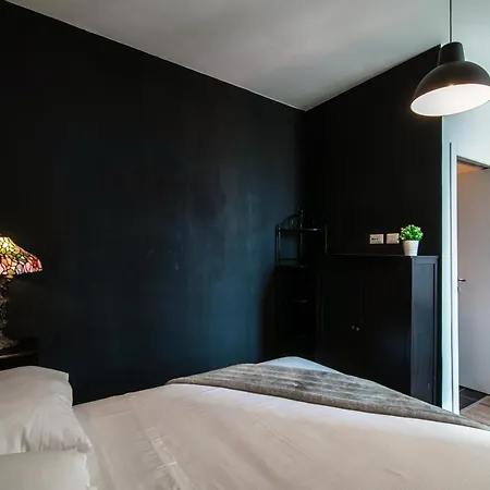 Glamour - By Myhomeincomo *